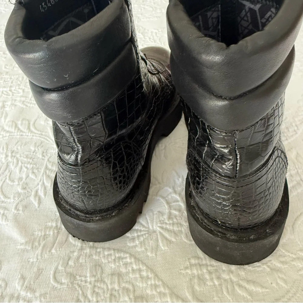 Aquatalia Harlo Black Crocodile Leather Black Boots. Size 7